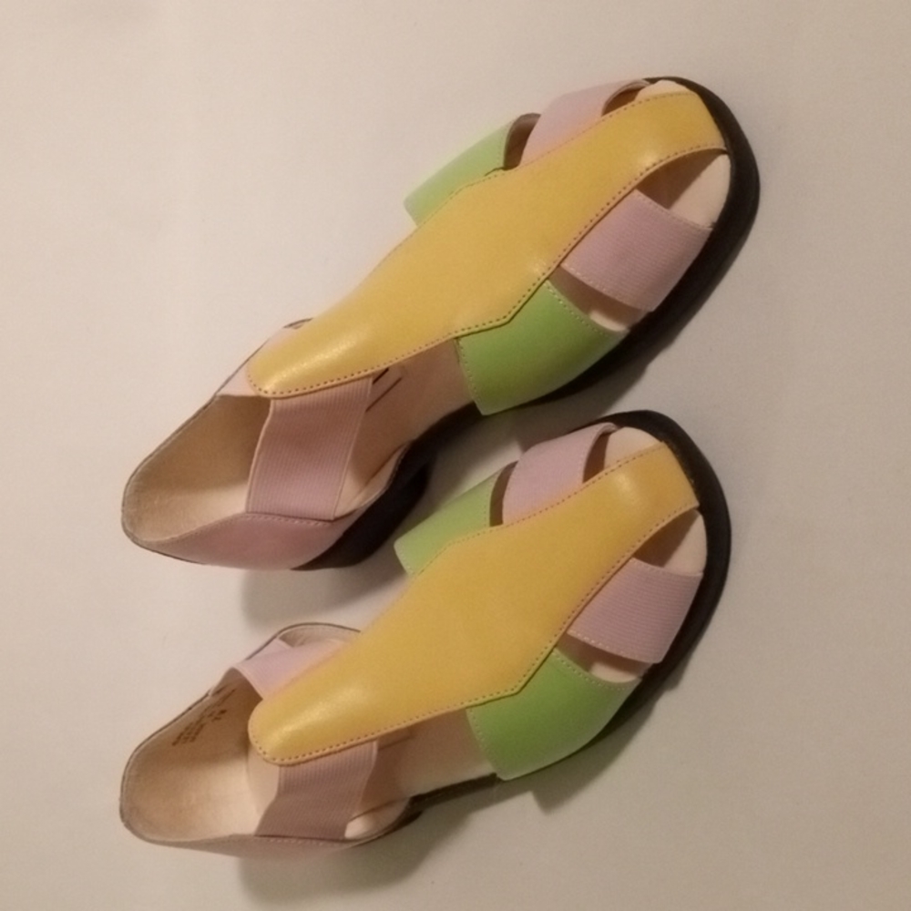 Ladies Pastel GWiz Sandals Never Worn 7 W